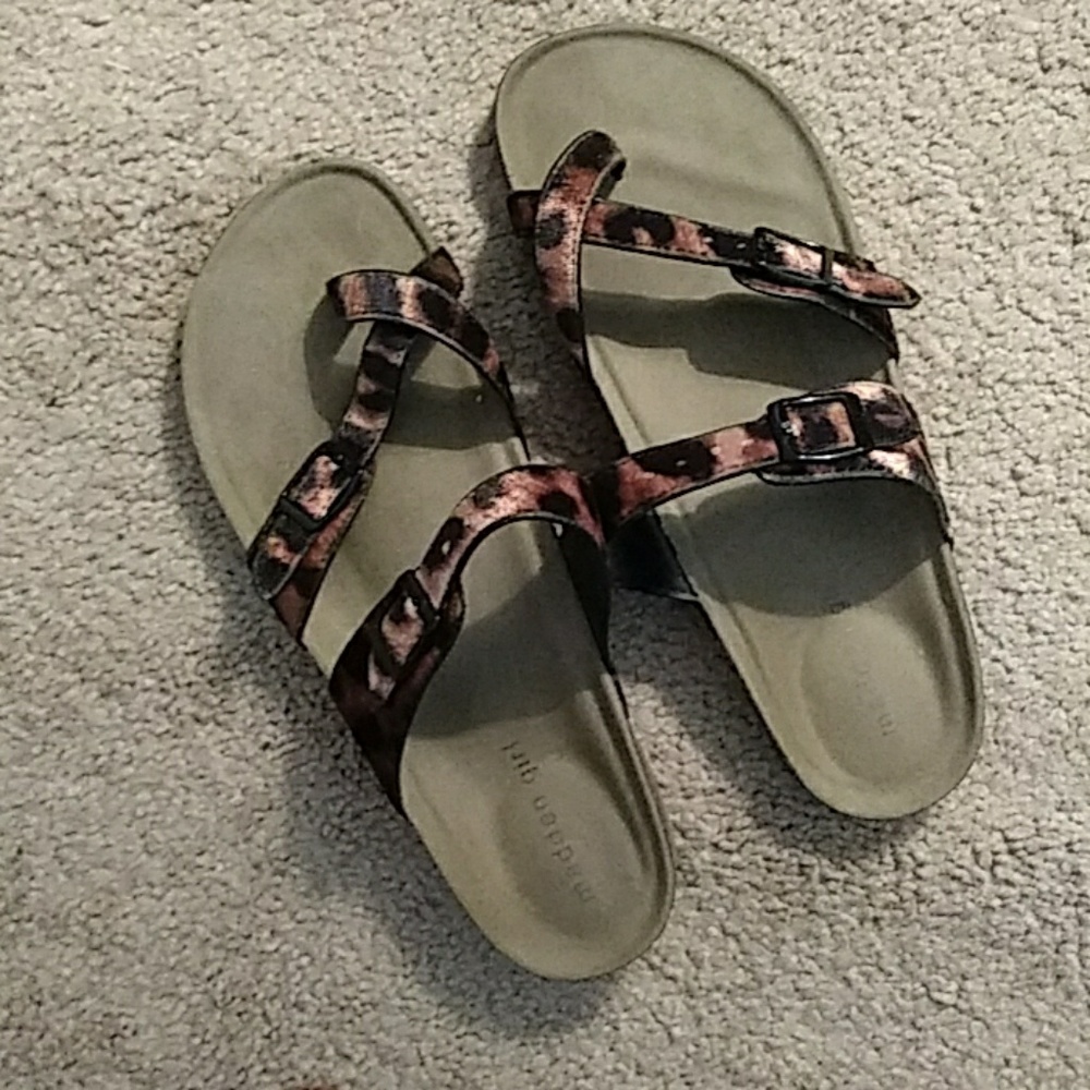 Casual trendy sandal